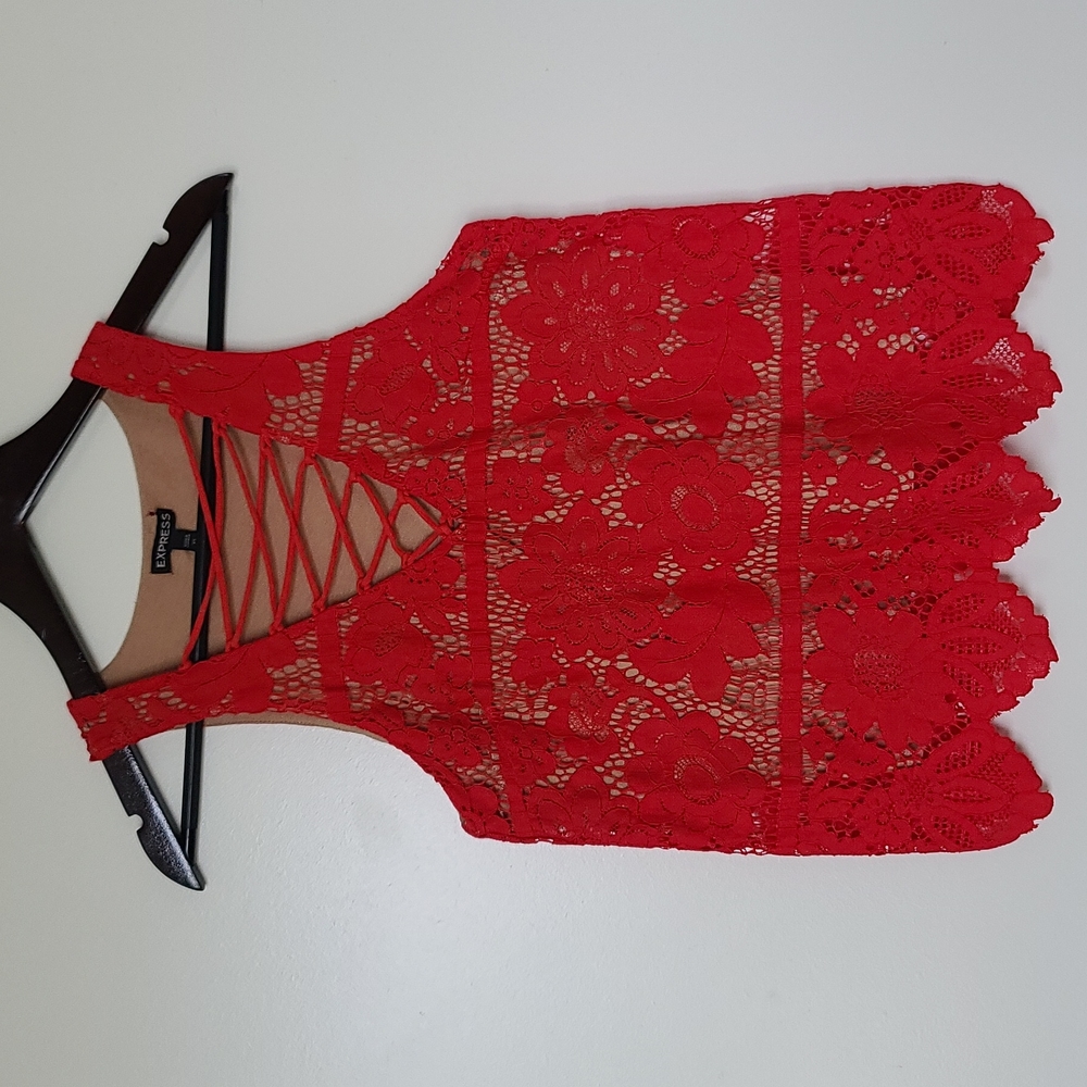 [NWOT] Express Lace Coral Tank Top (XS)
